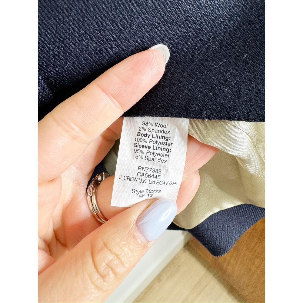 J. Crew Schoolboy Navy Blue Gold Button Wool Blend Fitted Blazer US 2 - Picture 6 of 6